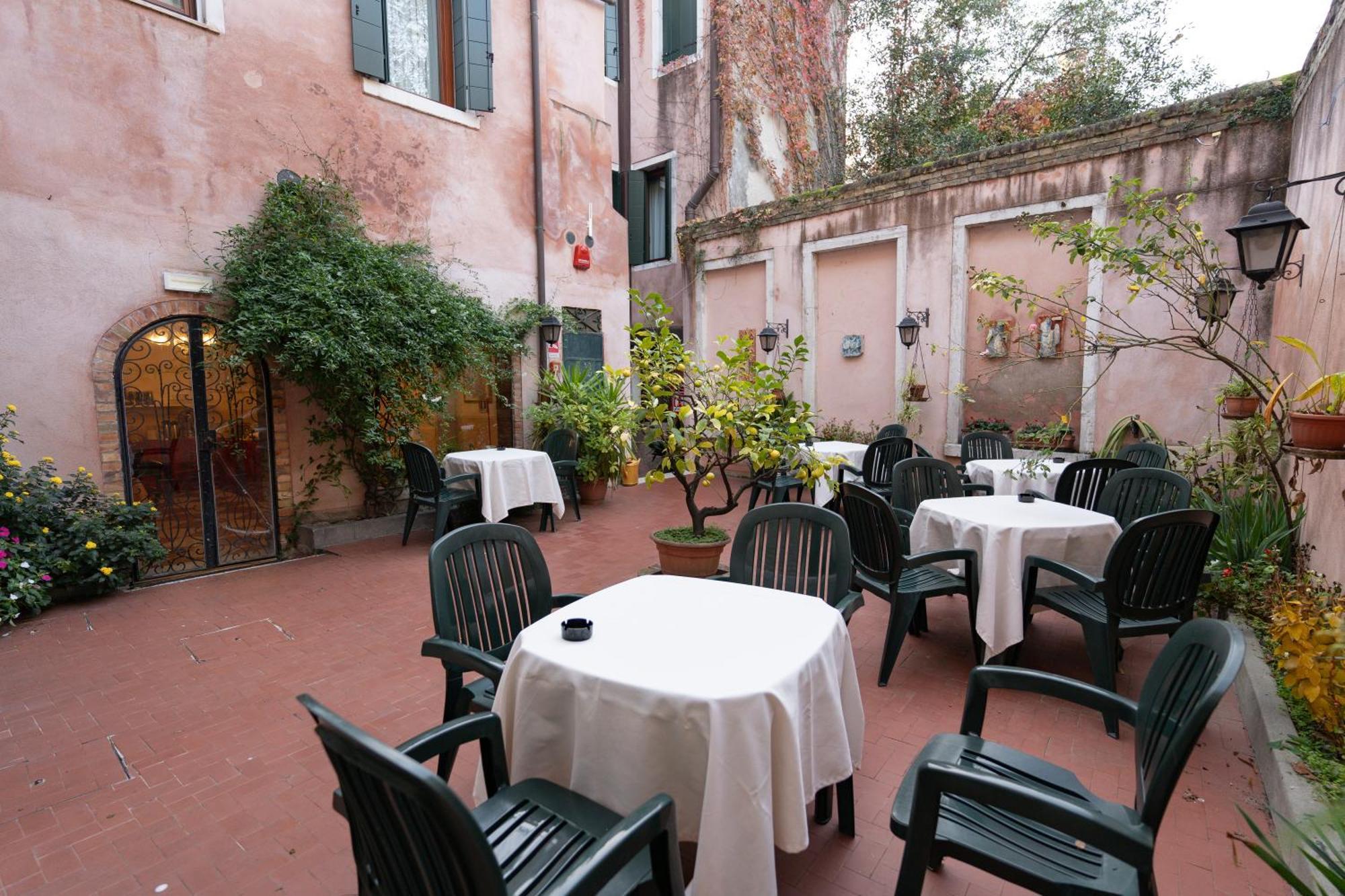 Hotel Tivoli Venecia